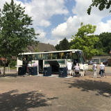 Groengrijs team zoekt chauffeurs voor touringcar